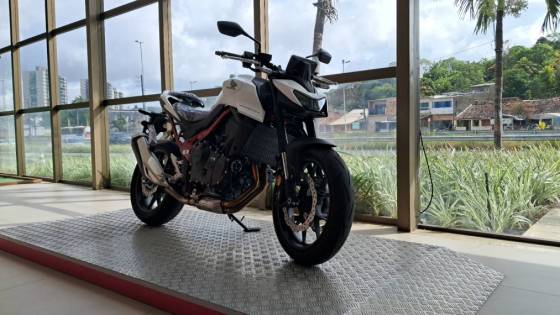HONDA CB 750 HORNET HONDA CB 750 HORNET